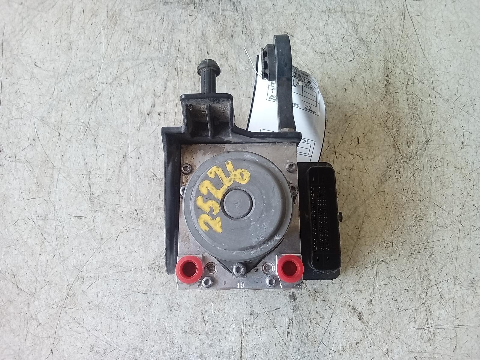 2017 GMC ACADIA 17 VIN Z (11th Digit) W/o Pre-crash System Anti