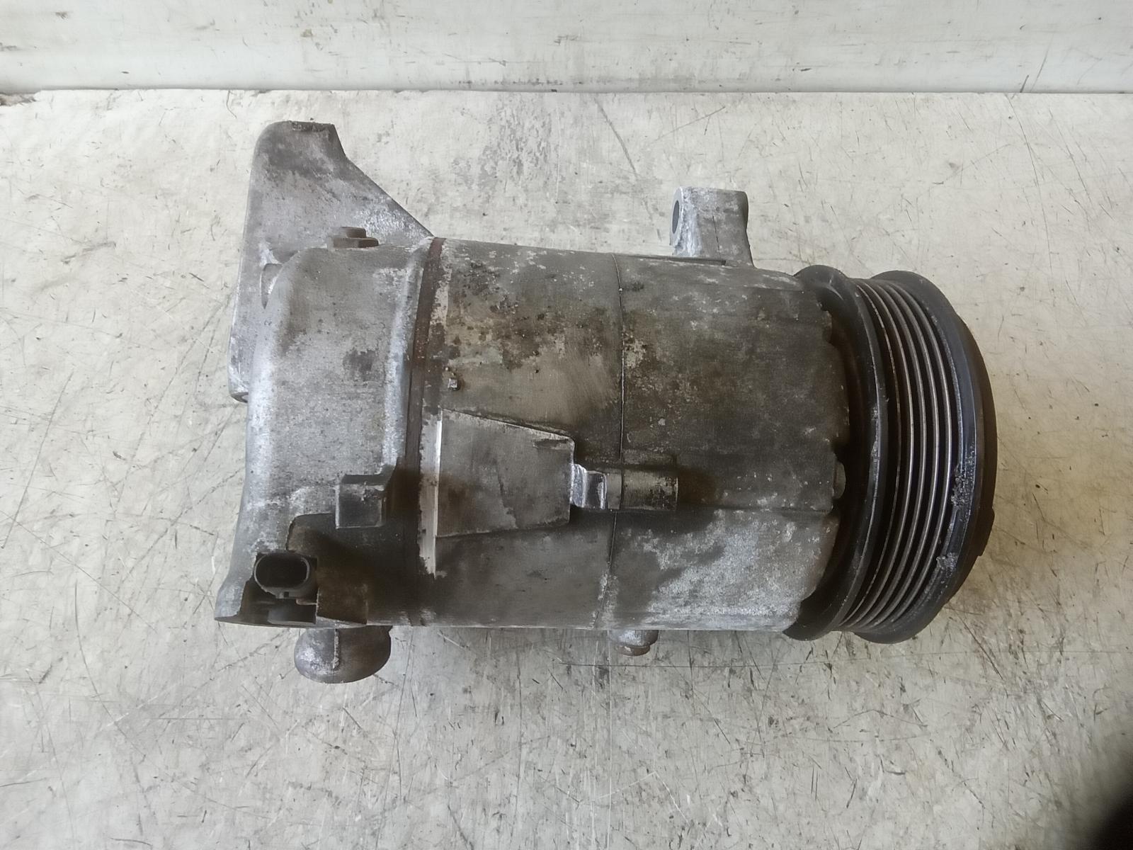 CADILLAC XTS 2013 (3.6L), w/low GWP refrigerant (opt KRV) AC
