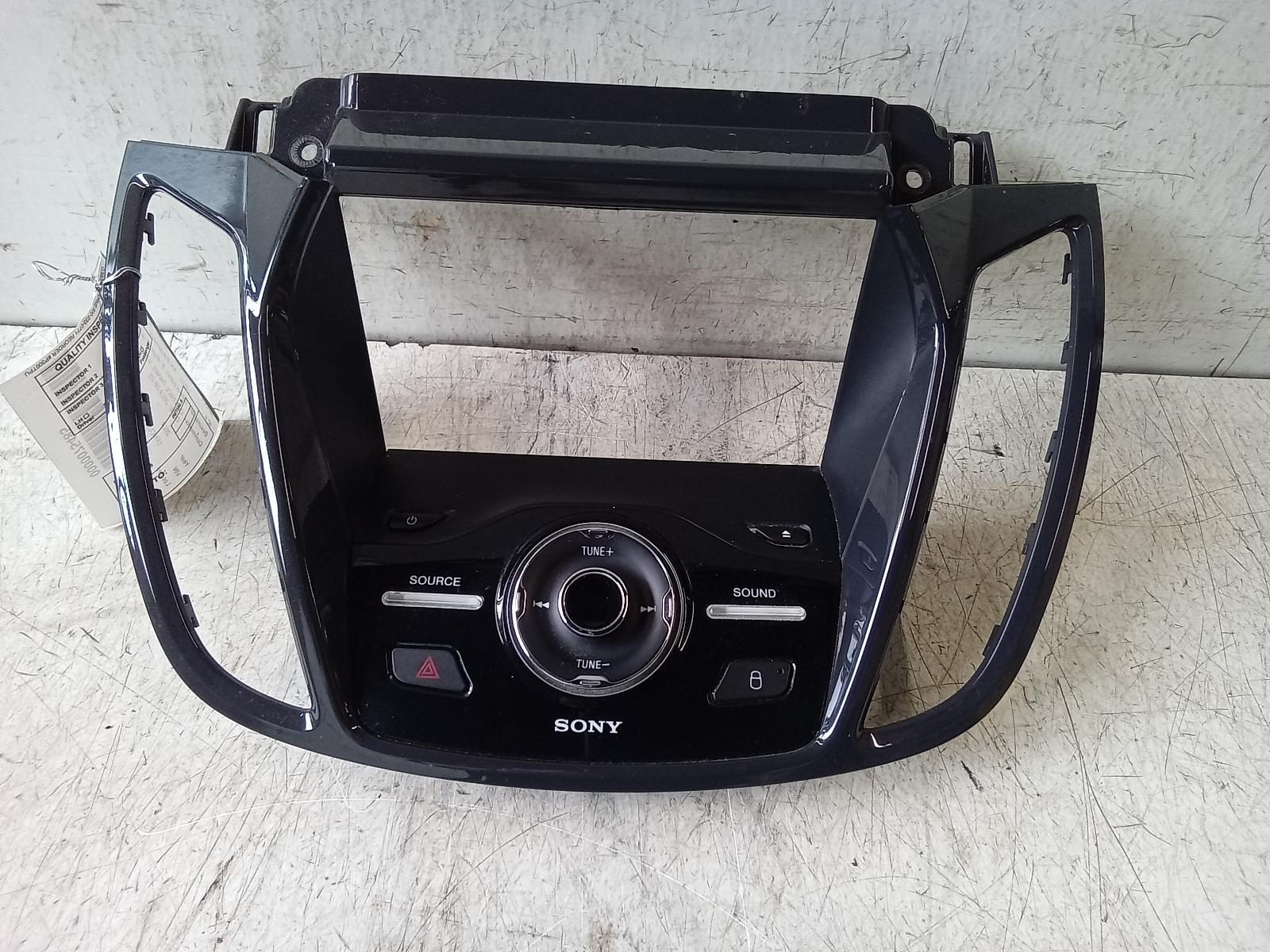 FORD ESCAPE 2013-2016 control panel, 8`` display, w/Sony